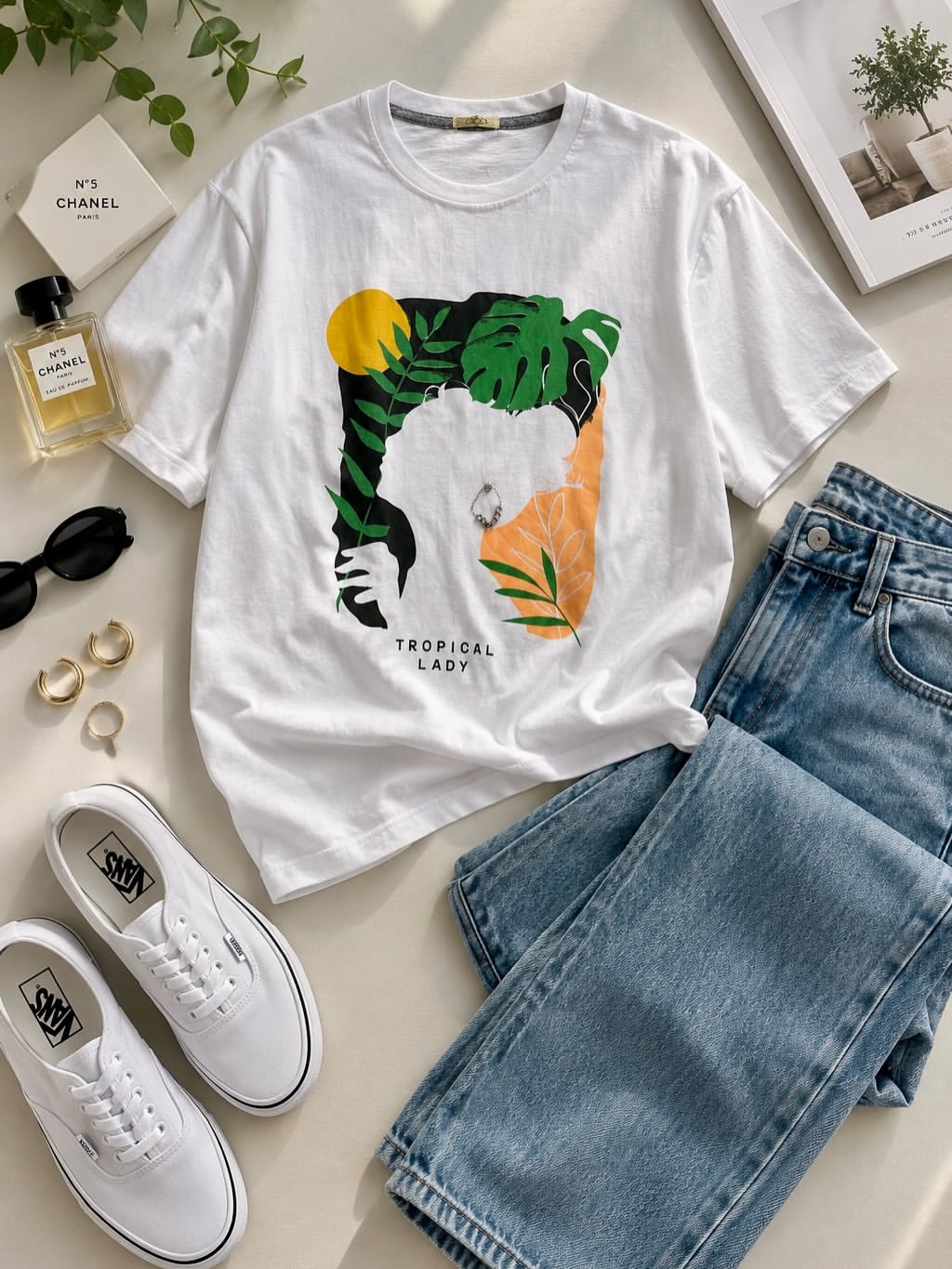 تیشرت نیم رخ